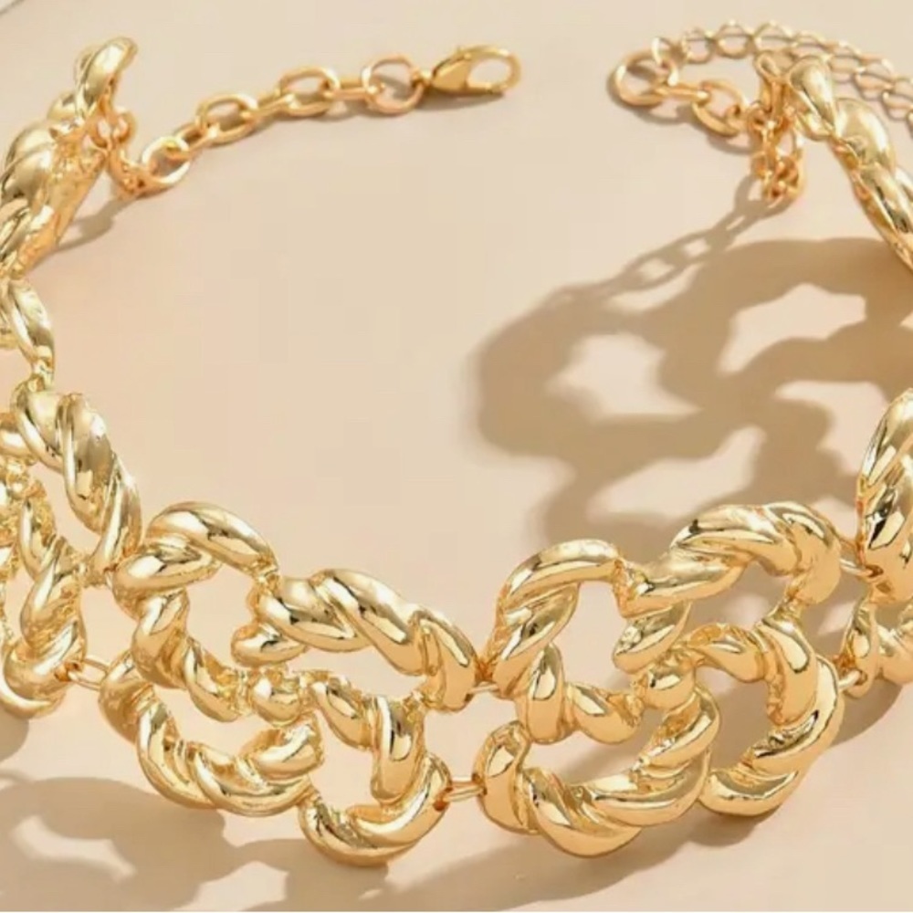 Gold Choker Necklace - Picture 3 of 11